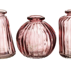 Trío de pequeños jarrones rosas